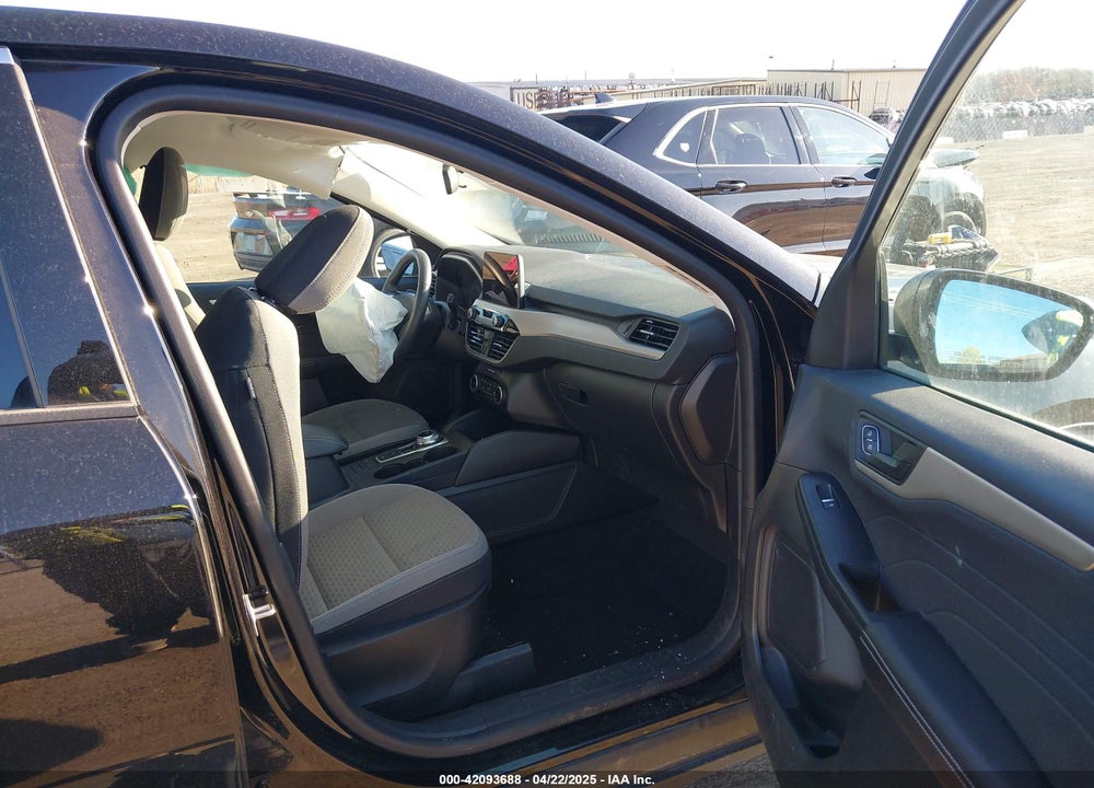2022 FORD ESCAPE VIN: 1FMCU9G68NUC01253