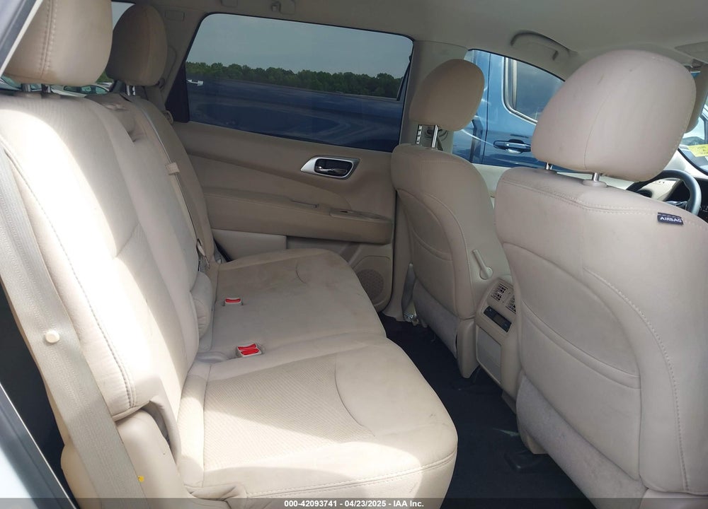 2016 NISSAN PATHFINDER VIN: 5N1AR2MN3GC621541