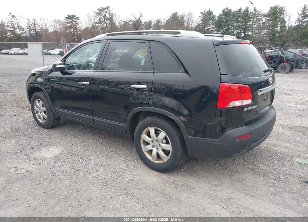 2013 KIA SORENTO VIN: 5XYKT3A61DG414943