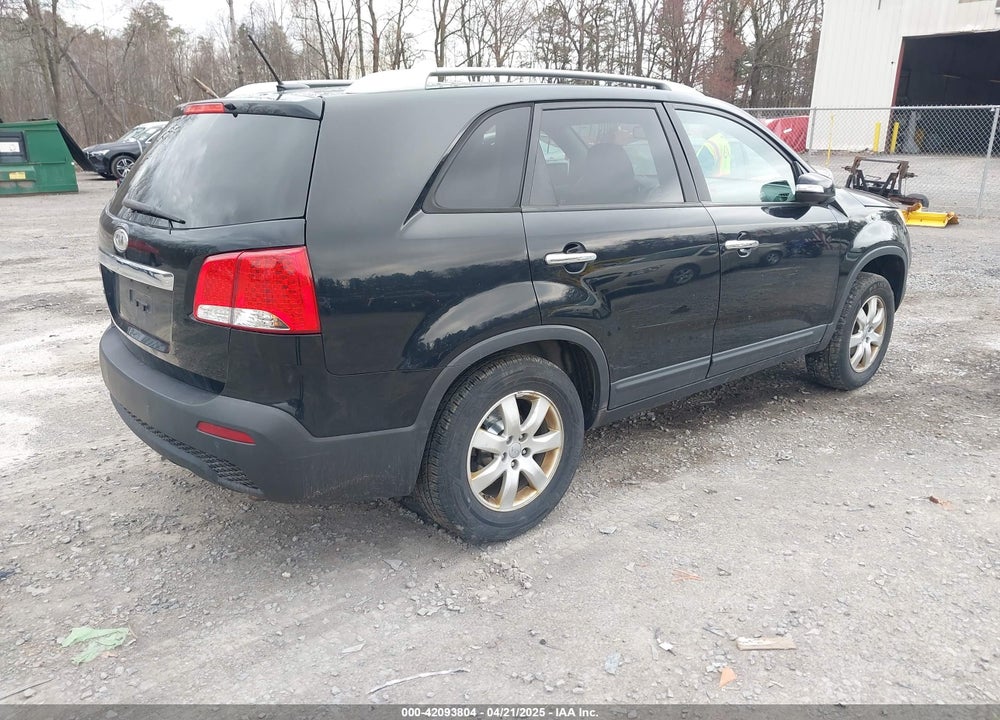 2013 KIA SORENTO VIN: 5XYKT3A61DG414943
