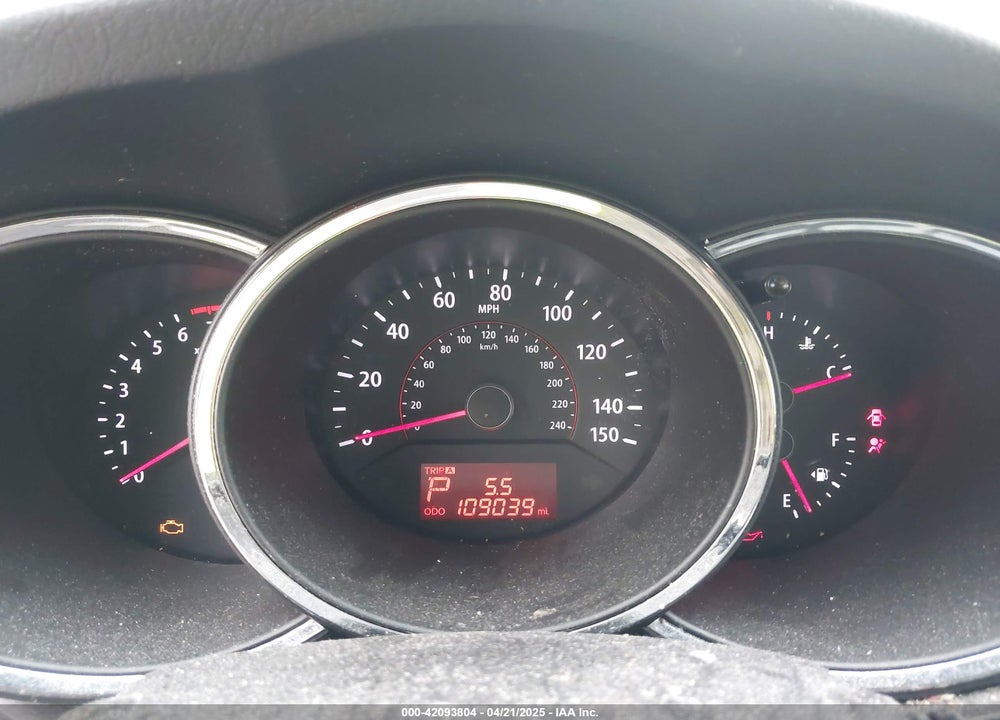 2013 KIA SORENTO VIN: 5XYKT3A61DG414943