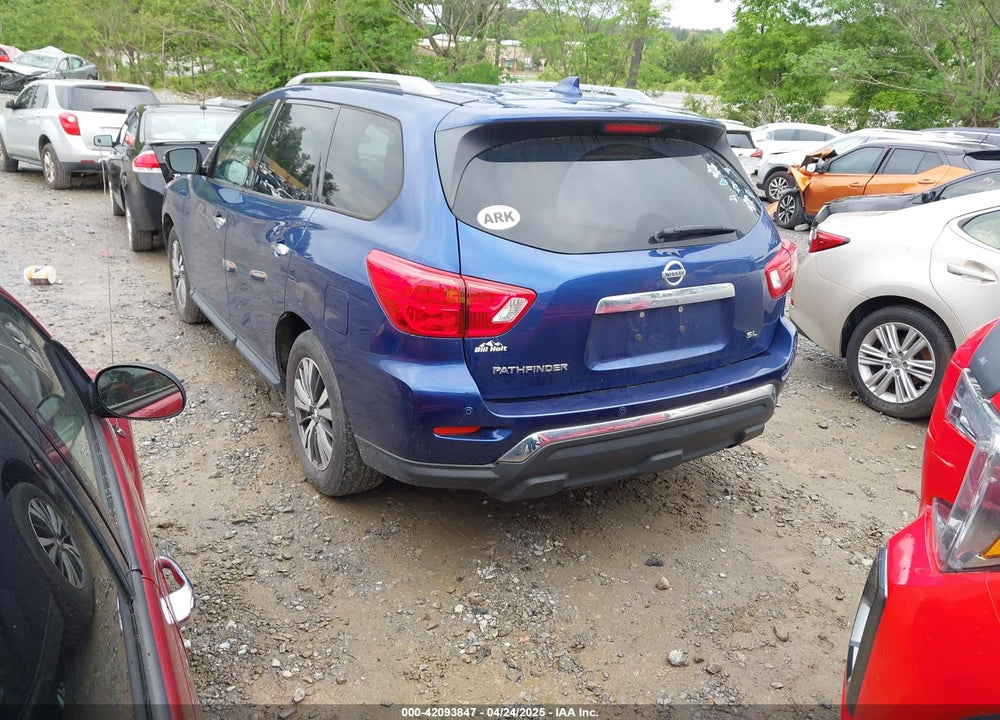 2019 NISSAN PATHFINDER SL VIN: 5N1DR2MN9KC620979