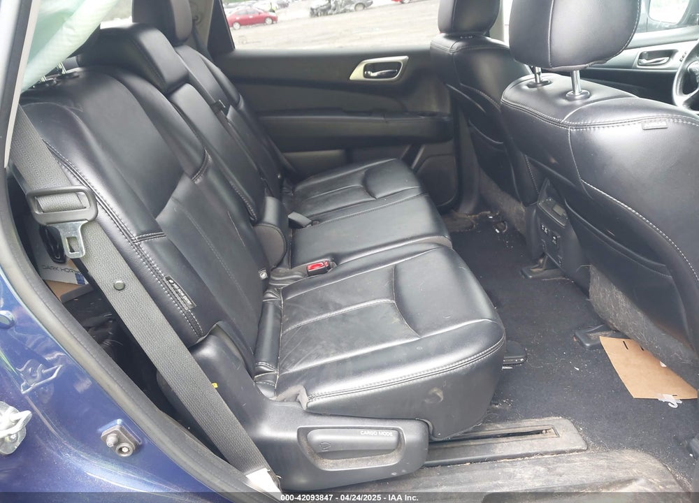 2019 NISSAN PATHFINDER SL VIN: 5N1DR2MN9KC620979