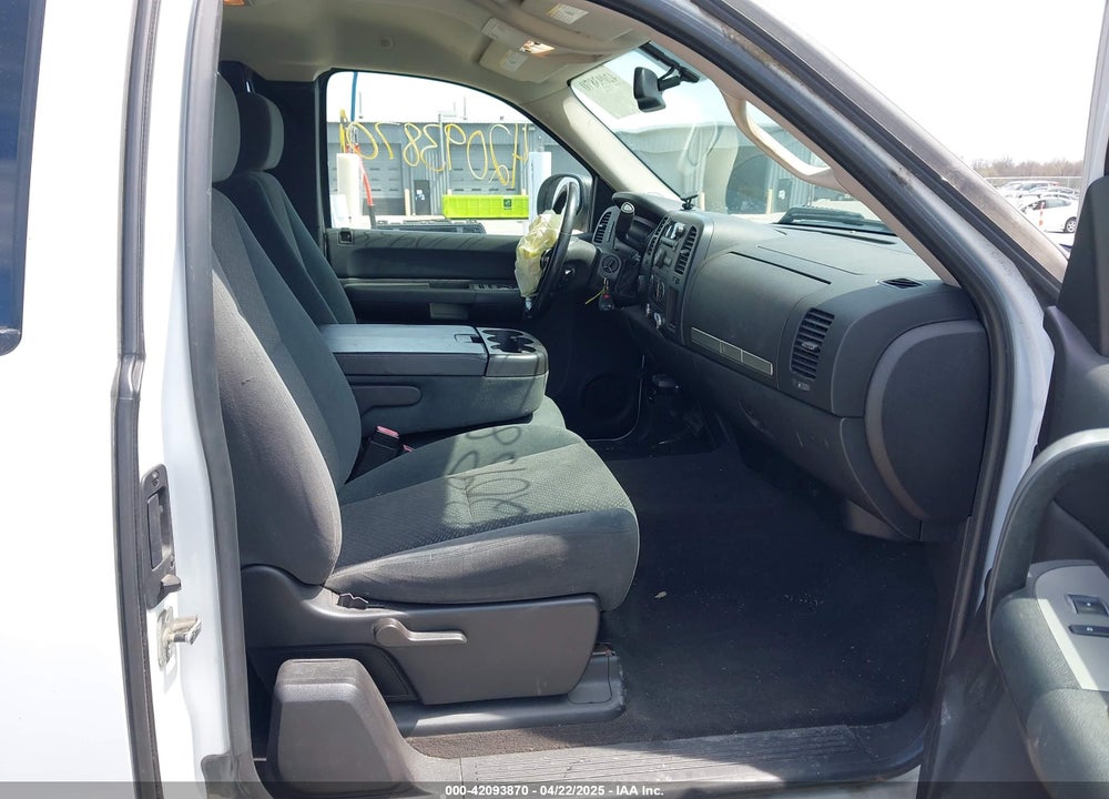 2007 GMC SIERRA 1500 VIN: 2GTEK19J671728258
