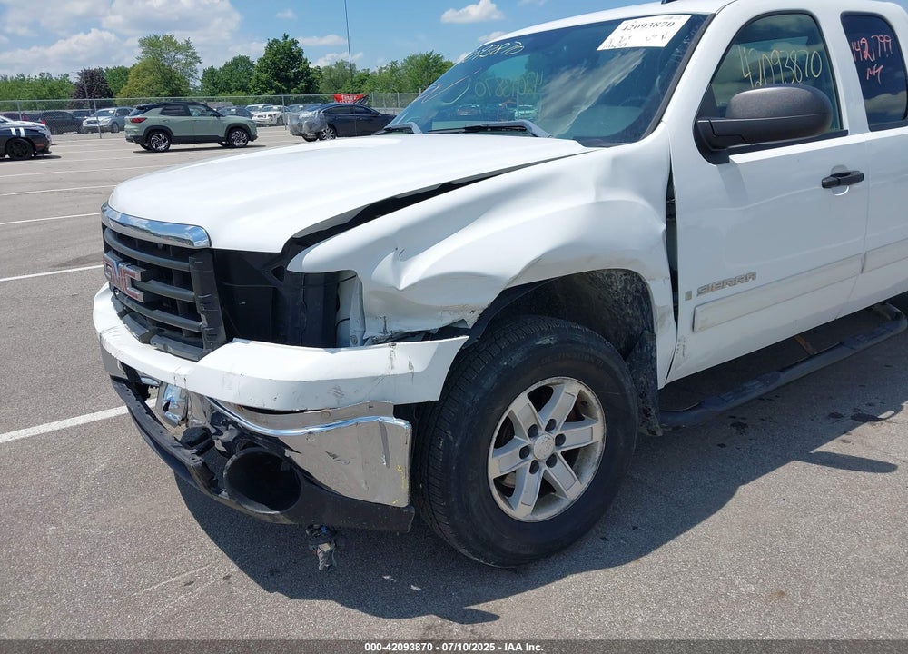 2007 GMC SIERRA 1500 VIN: 2GTEK19J671728258