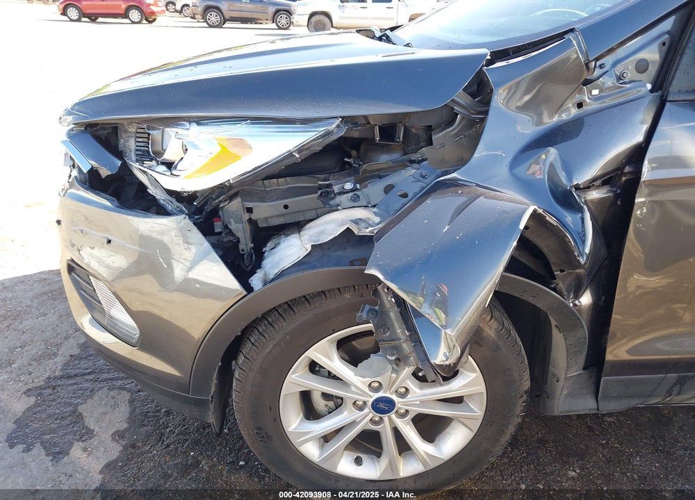 2019 FORD ESCAPE VIN: 1FMCU0HD2KUC52834