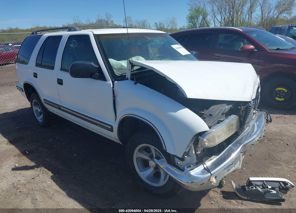 1998 CHEVROLET BLAZER LS CMI VIN: 1GNCS13W6W2122038
