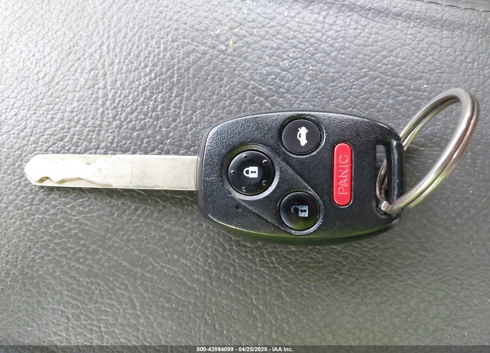 2006 HONDA ACCORD 3.0 EX VIN: 1HGCM66596A052786