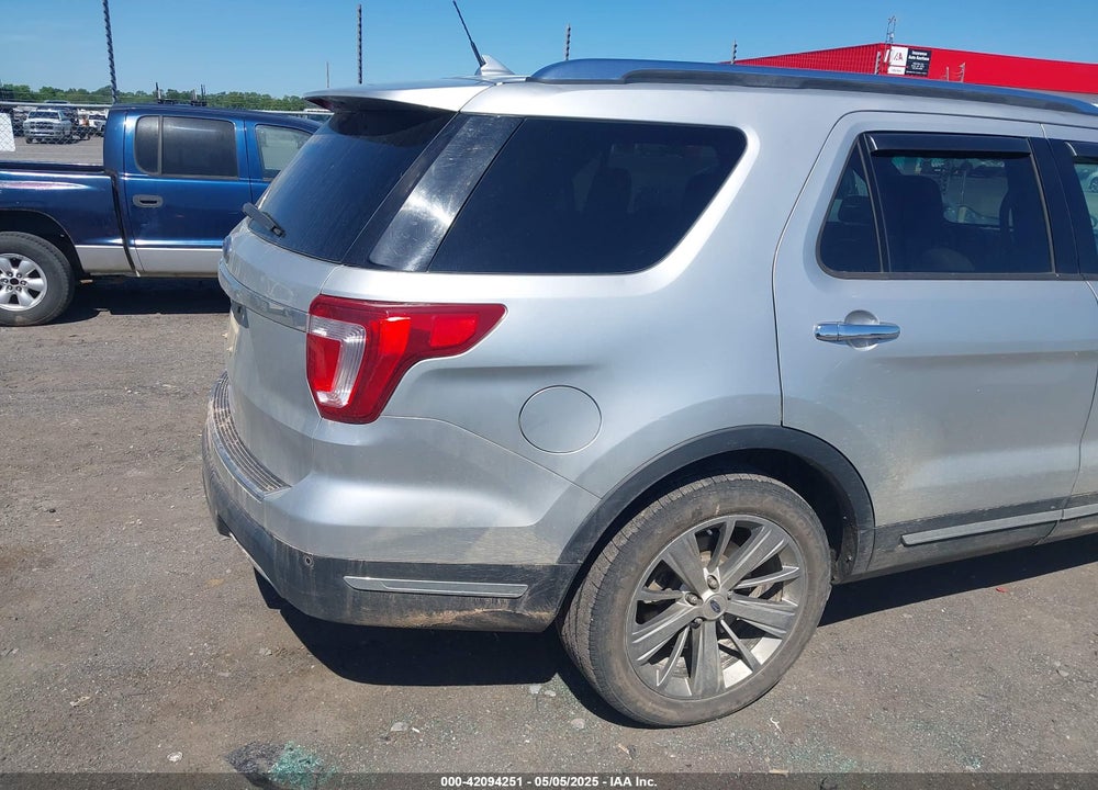 2018 FORD EXPLORER VIN: 1FM5K7F8XJGA70549