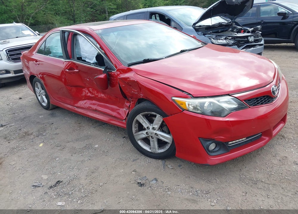 2014 TOYOTA CAMRY SE VIN: 4T1BF1FK3EU848987