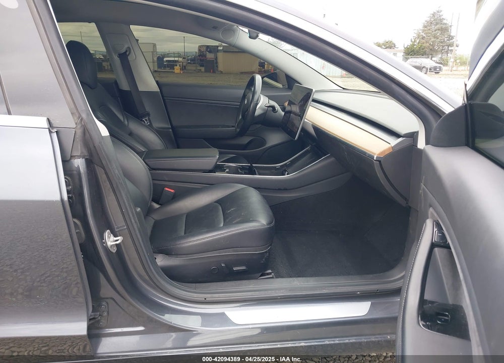 2019 TESLA MODEL 3 LONG RANGE/PERFORMANCE VIN: 5YJ3E1EB7KF205883