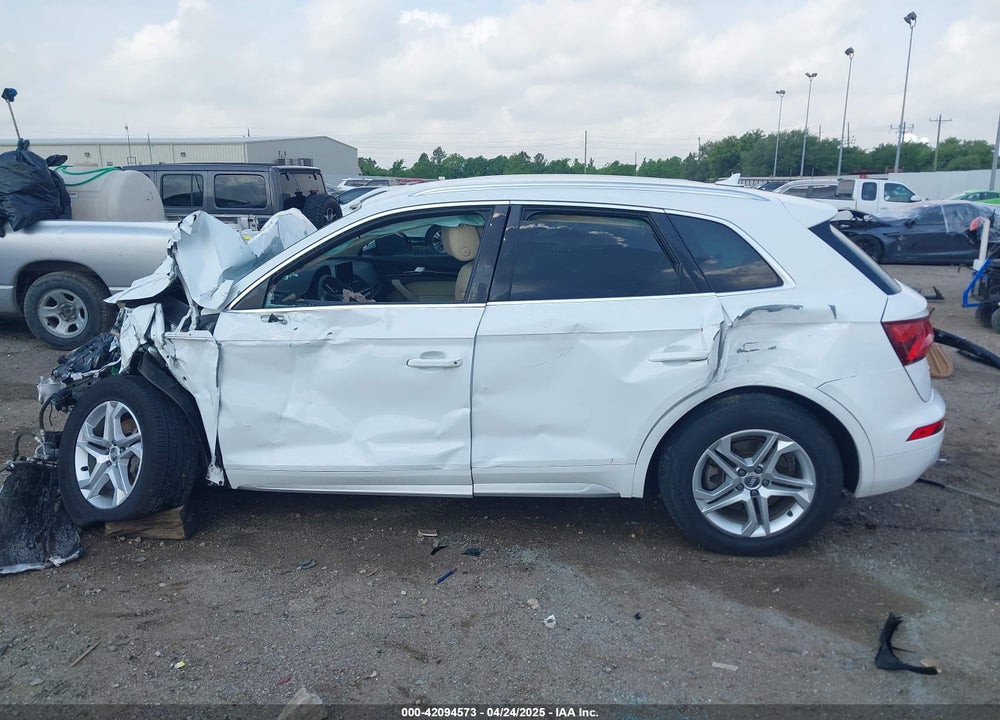 2019 AUDI Q5 45 PREMIUM VIN: WA1ANAFY1K2112381