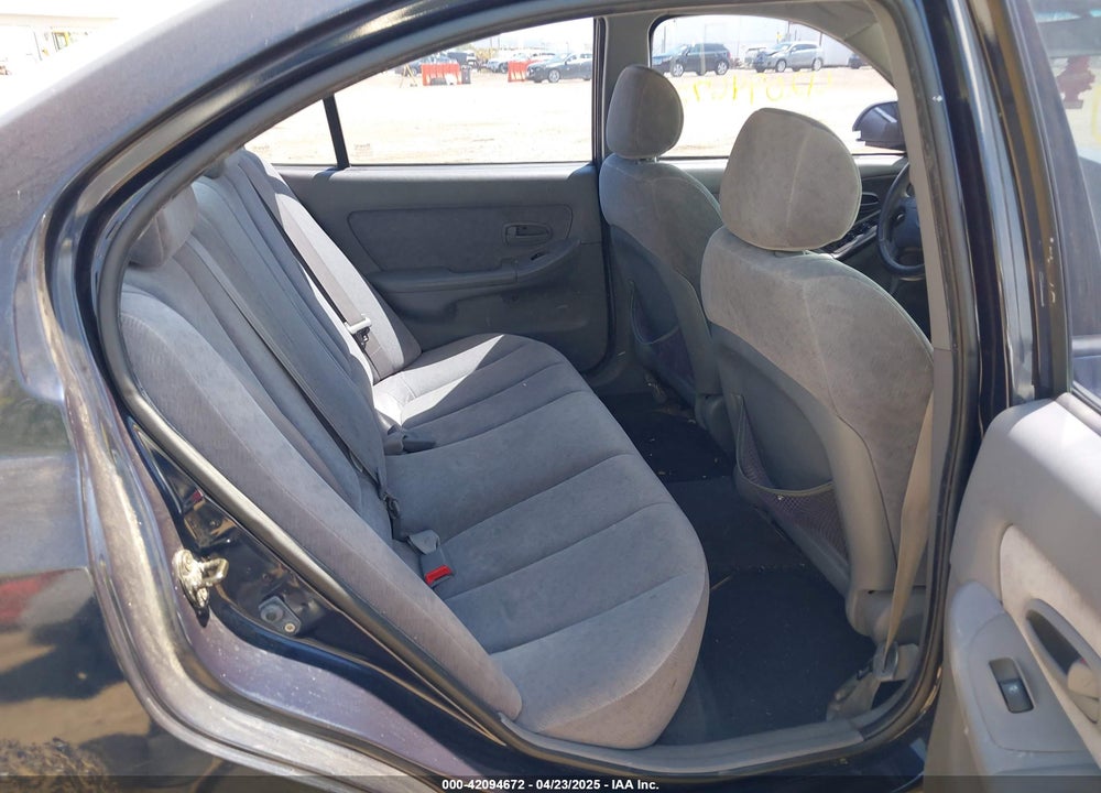 2005 HYUNDAI ELANTRA GLS/GT VIN: KMHDN46D35U134775