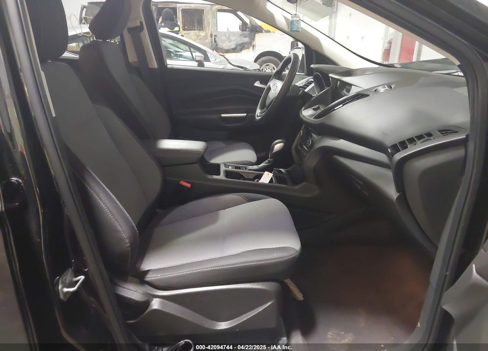 2019 FORD ESCAPE VIN: 1FMCU9GD8KUB03849