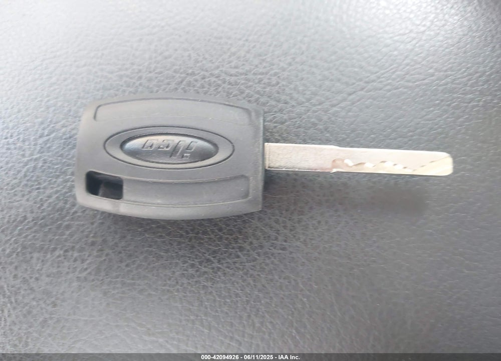 2013 FORD FOCUS SE VIN: 1FADP3K28DL210045