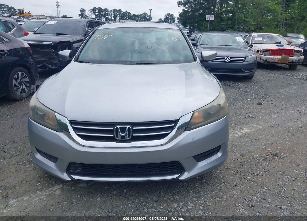 2013 HONDA ACCORD VIN: 1HGCR2F32DA108928