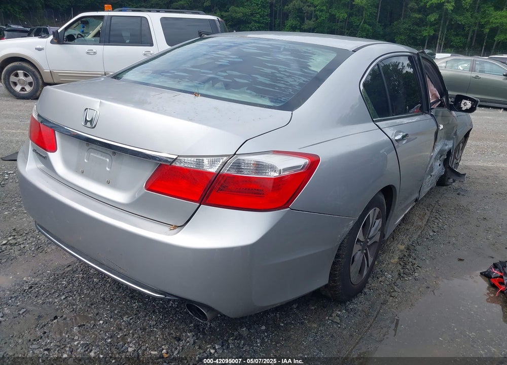 2013 HONDA ACCORD VIN: 1HGCR2F32DA108928