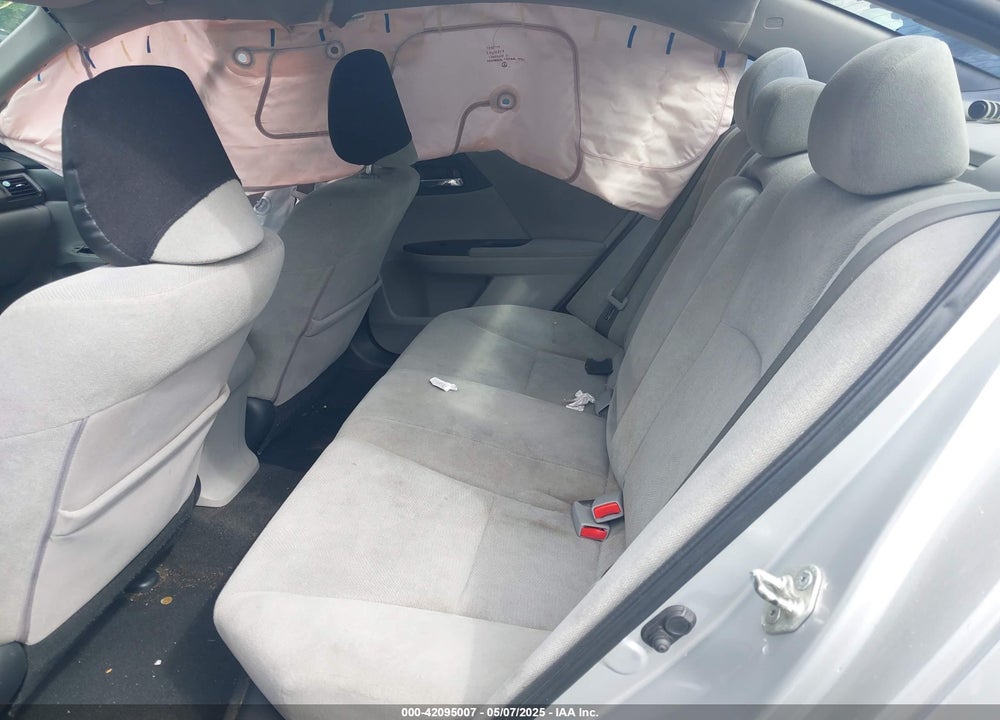 2013 HONDA ACCORD VIN: 1HGCR2F32DA108928
