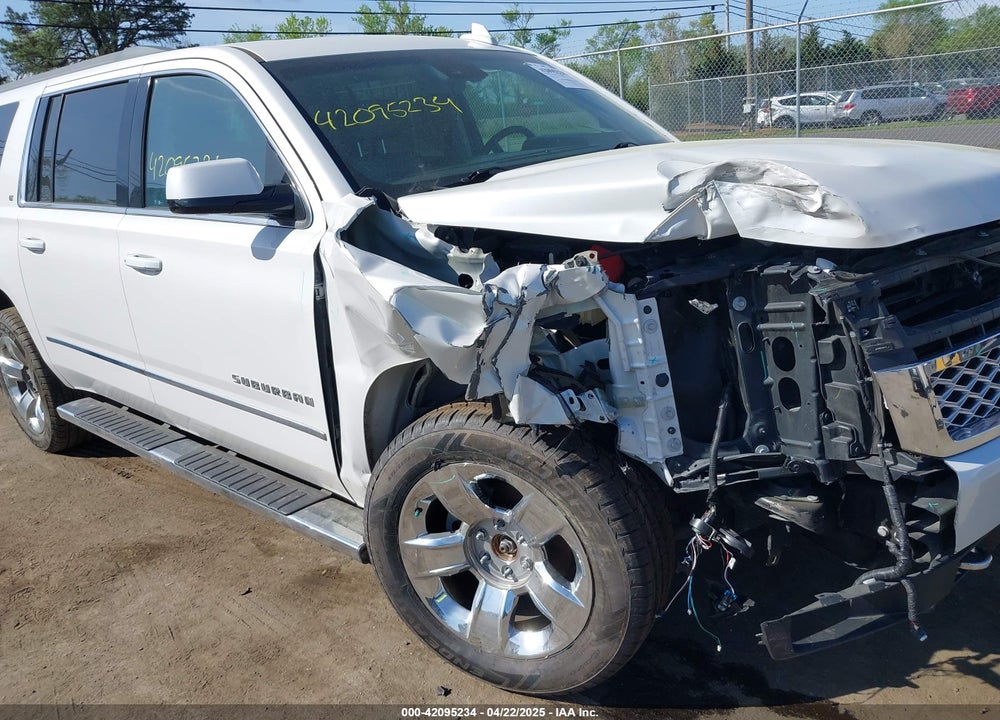 2018 CHEVROLET SUBURBAN VIN: 1GNSKHKC9JR281860
