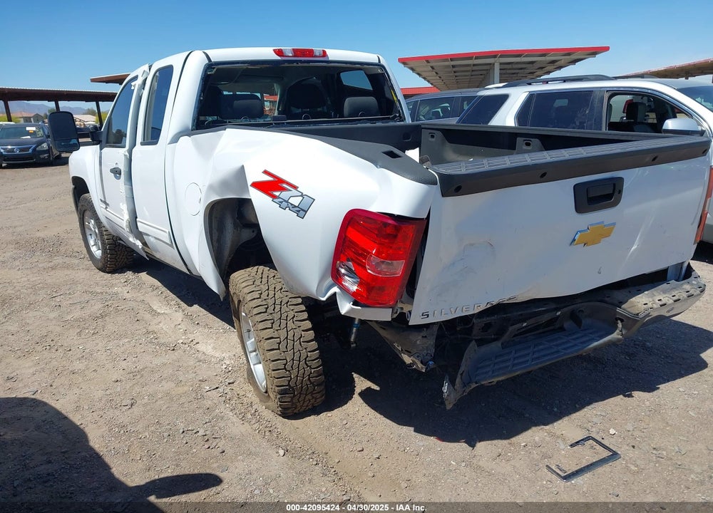 2012 CHEVROLET SILVERADO 1500 LT VIN: 1GCRKSE72CZ270608
