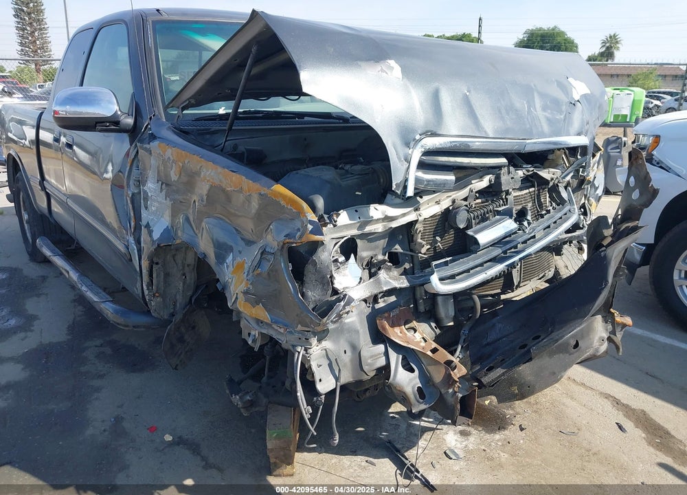 2002 TOYOTA TUNDRA SR5 V8 VIN: 5TBRT341X2S324052