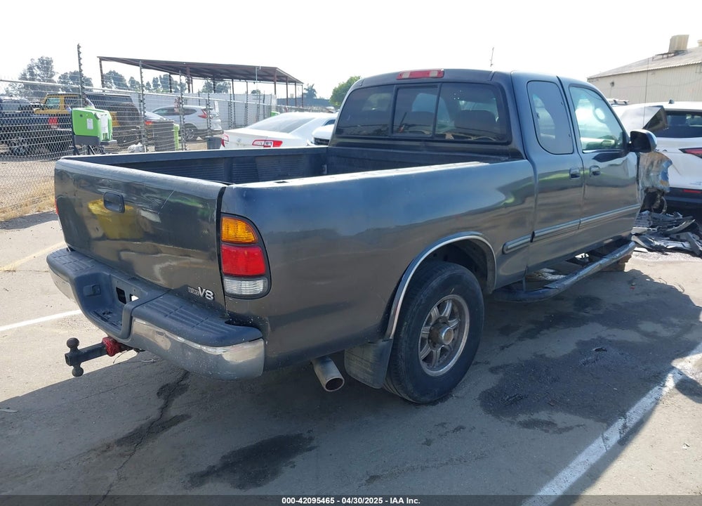2002 TOYOTA TUNDRA SR5 V8 VIN: 5TBRT341X2S324052