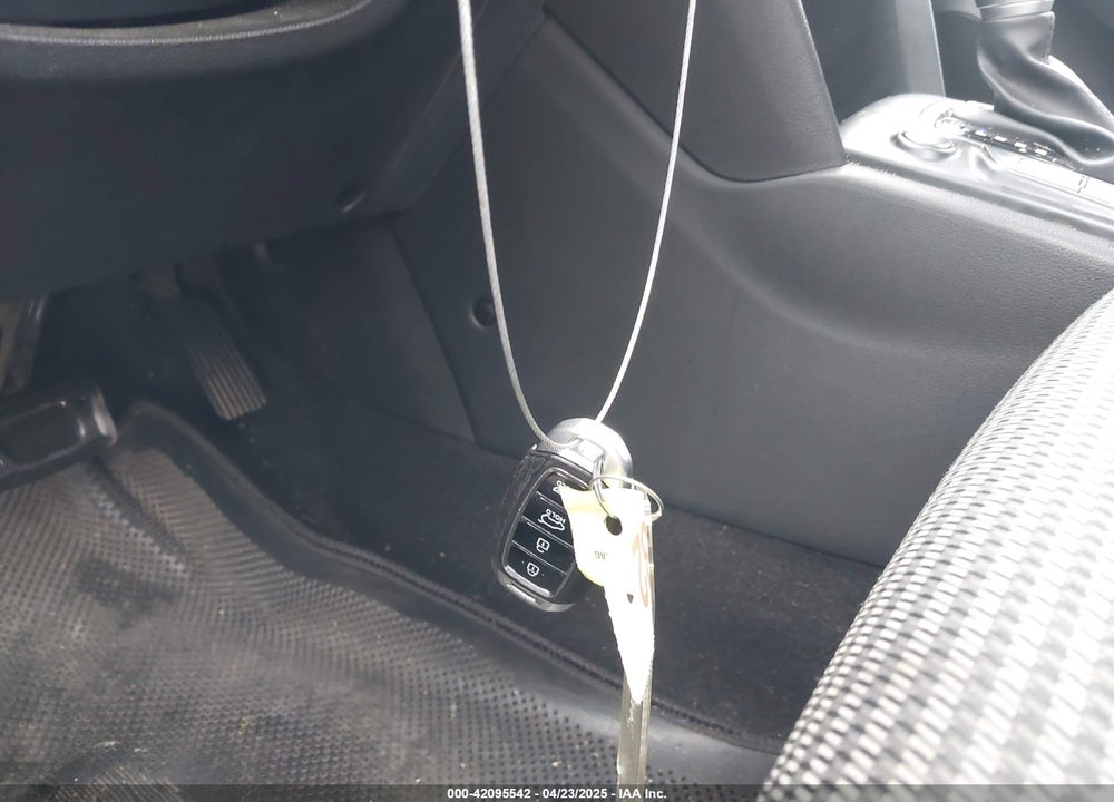 2018 HYUNDAI KONA SEL VIN: KM8K22AA0JU081724