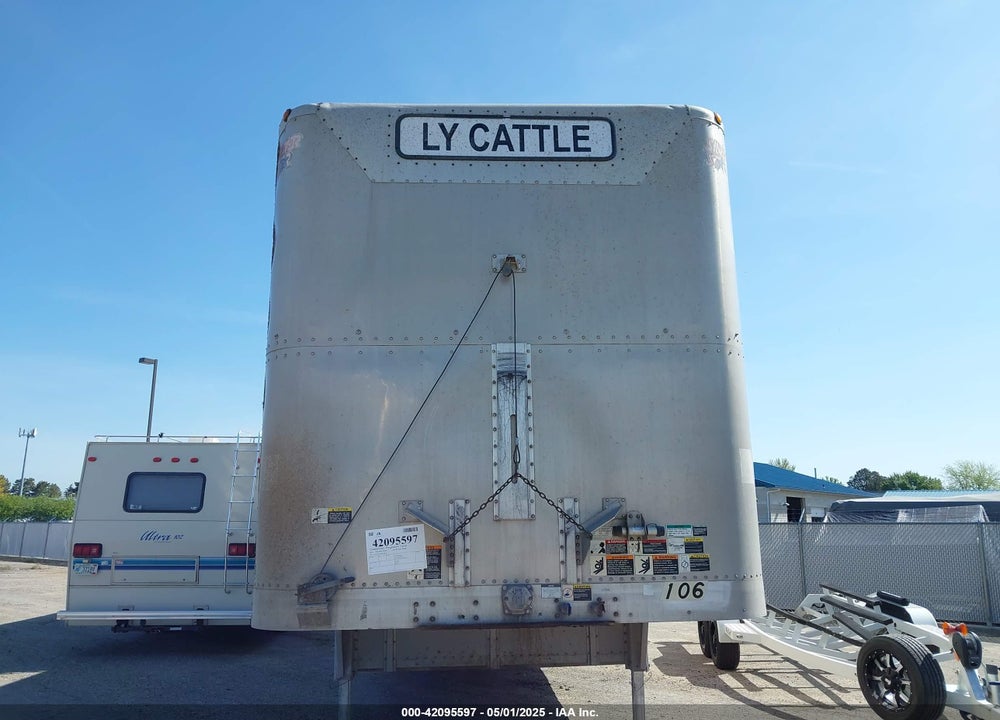 2010 WILSON TRAILER CO LIVESTOCK TRAILER VIN: 1W1UCSWJXAD538869