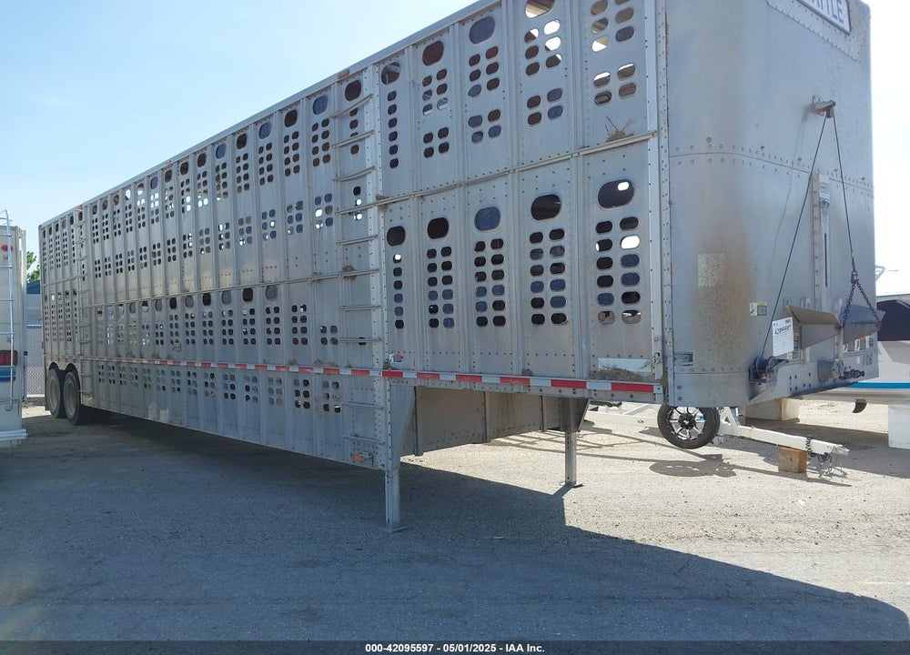 2010 WILSON TRAILER CO LIVESTOCK TRAILER VIN: 1W1UCSWJXAD538869