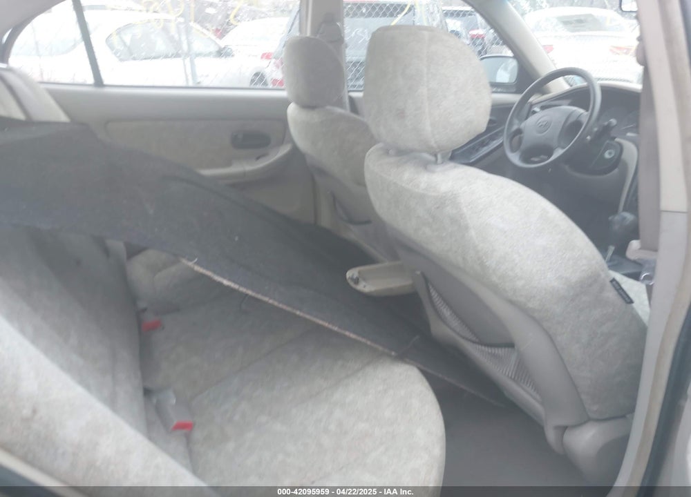 2001 HYUNDAI ELANTRA GLS VIN: KMHDN45D71U080537