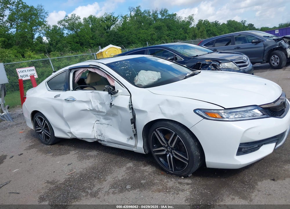 2016 HONDA ACCORD VIN: 1HGCT2B08GA004719