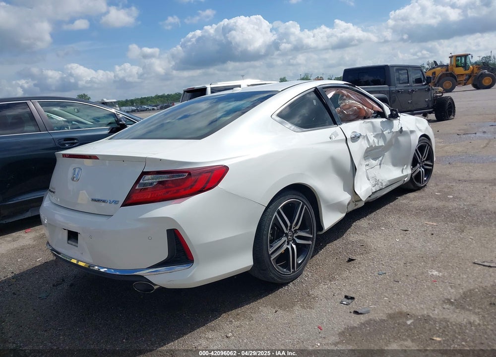 2016 HONDA ACCORD VIN: 1HGCT2B08GA004719