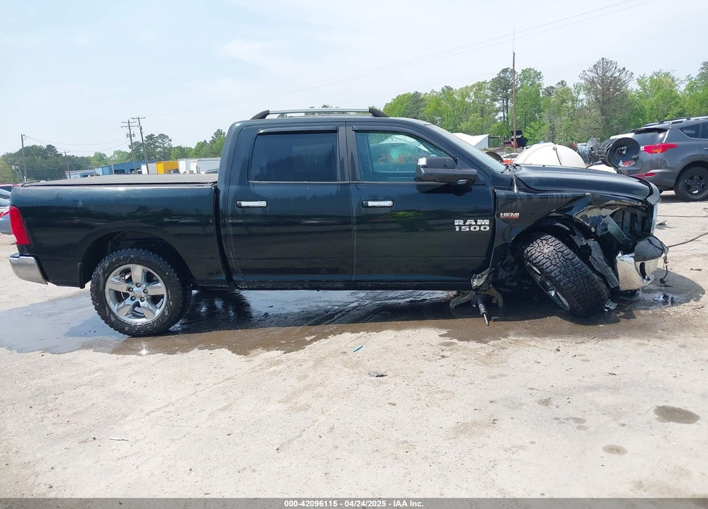 2016 RAM 1500 VIN: 3C6RR7LT7GG194387