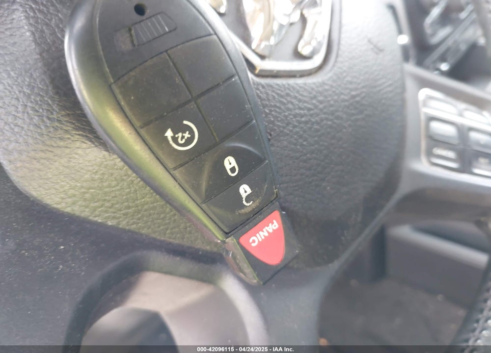 2016 RAM 1500 VIN: 3C6RR7LT7GG194387