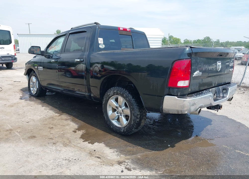 2016 RAM 1500 VIN: 3C6RR7LT7GG194387