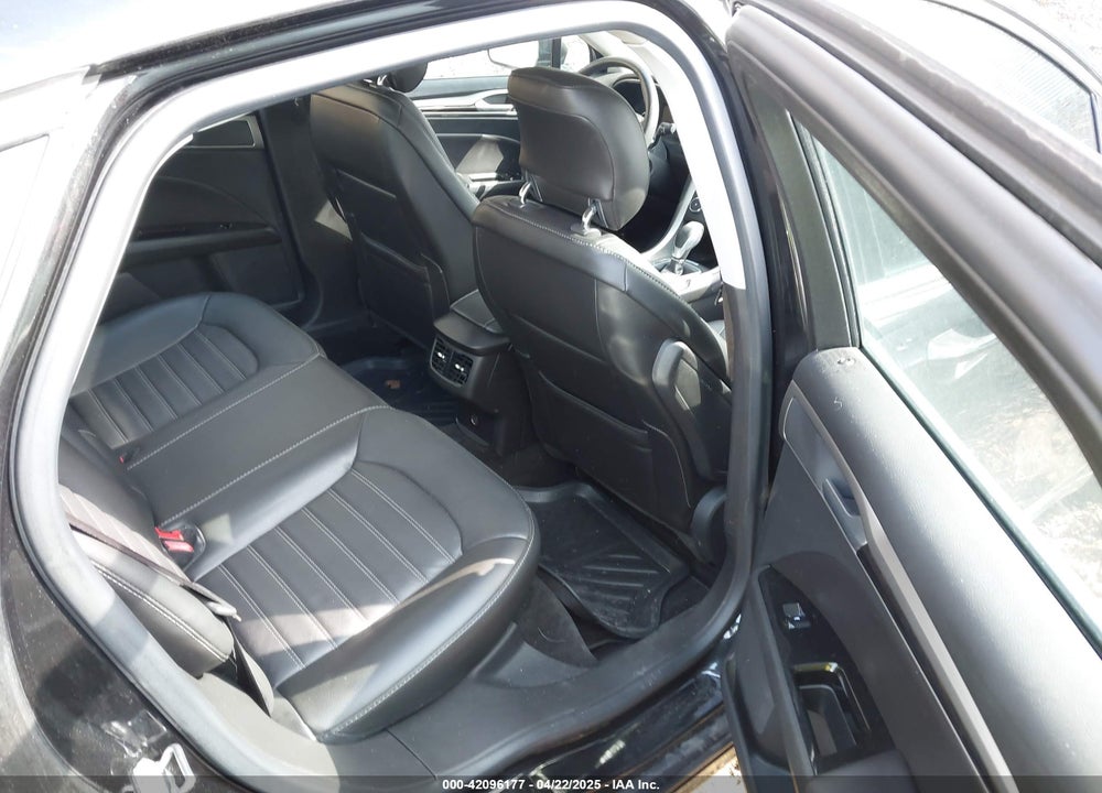 2013 FORD FUSION VIN: 3FA6P0HR8DR173558