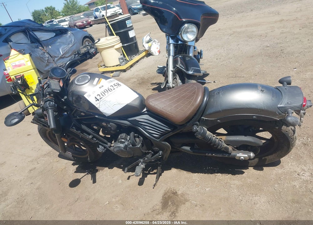 2023 HONDA CMX500 VIN: MLHPC5617P5602990