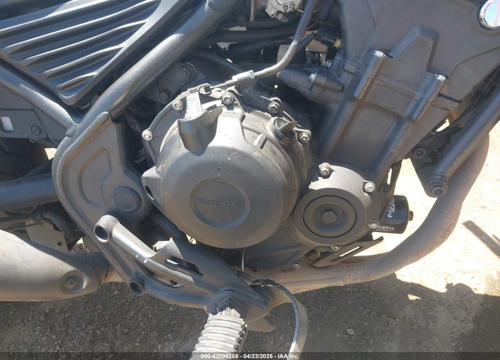 2023 HONDA CMX500 VIN: MLHPC5617P5602990
