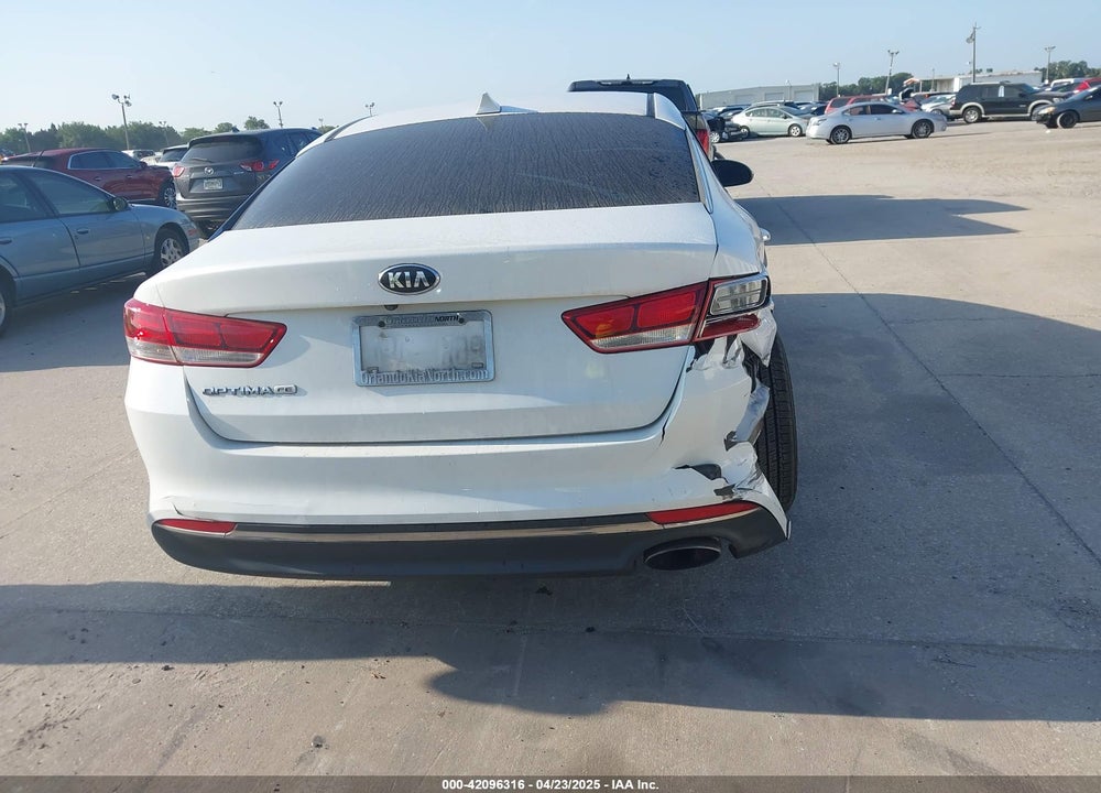 2017 KIA OPTIMA LX VIN: 5XXGT4L3XHG128484