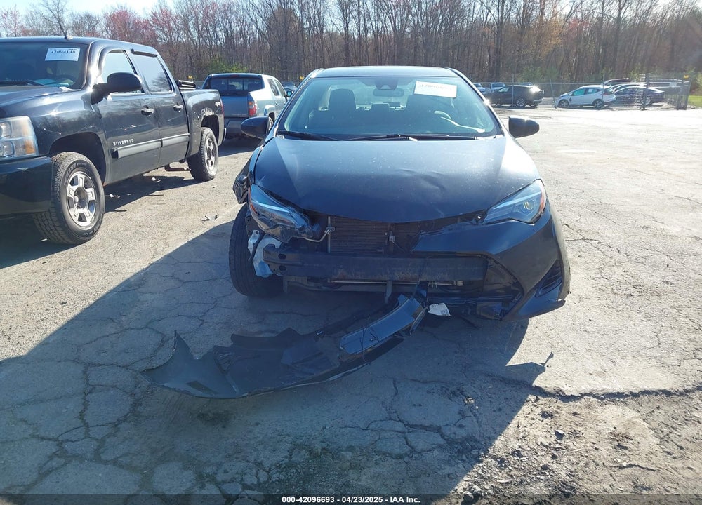2018 TOYOTA COROLLA VIN: 5YFBURHE4JP755483