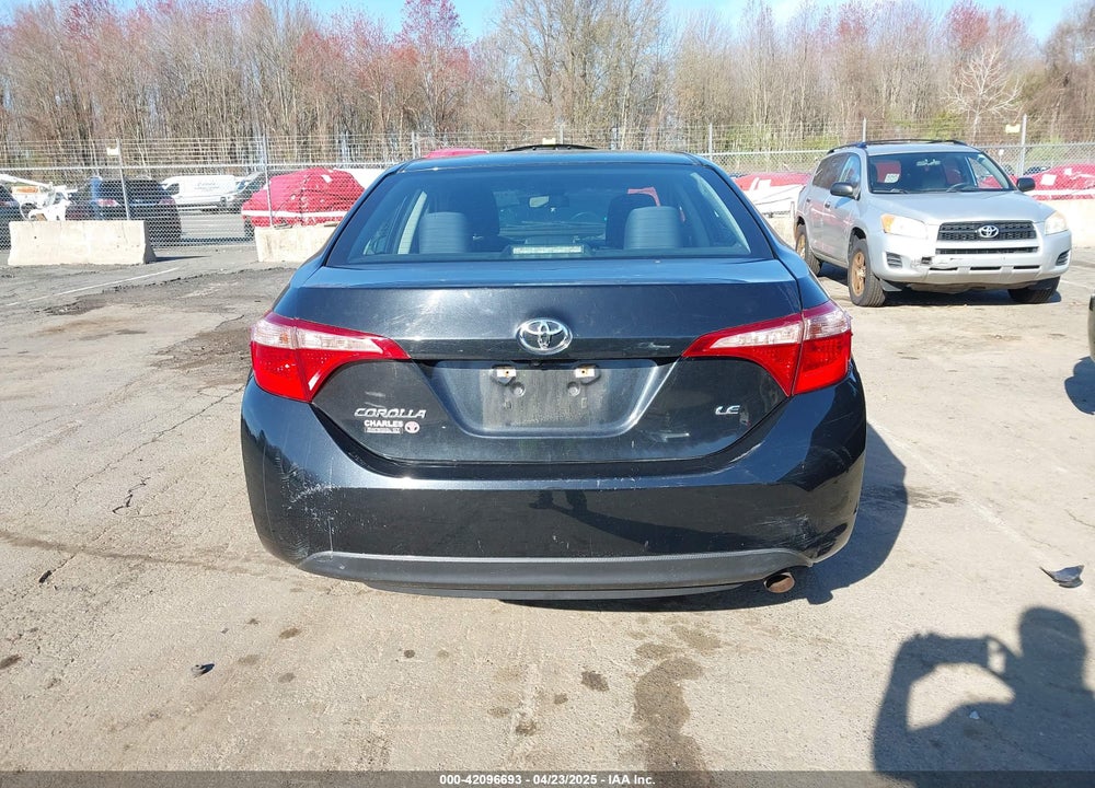 2018 TOYOTA COROLLA VIN: 5YFBURHE4JP755483