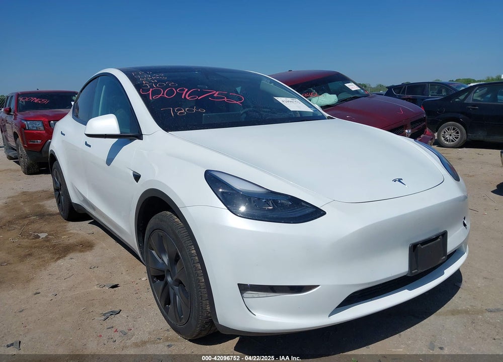 2024 TESLA MODEL Y LONG RANGE DUAL MOTOR ALL-WHEEL DRIVE/RWD VIN: 7SAYGDED0RA327806