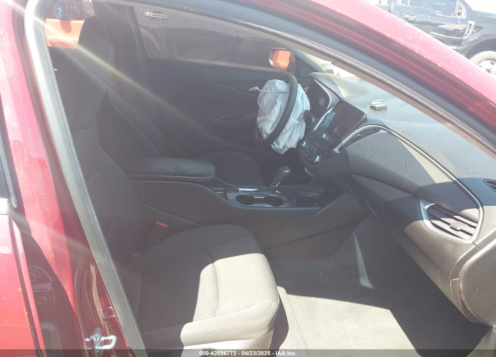 2020 CHEVROLET MALIBU FWD RS VIN: 1G1ZG5ST8LF066670