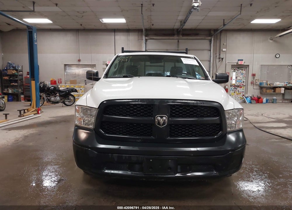 2017 RAM 1500 TRADESMAN REGULAR CAB 4X2 8' BOX VIN: 3C6JR6DG7HG622291