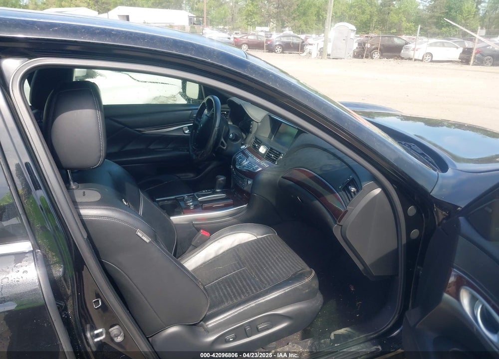 2013 INFINITI M56 VIN: JN1AY1AR6DM590187