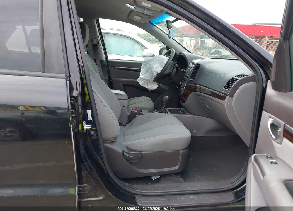 2011 HYUNDAI SANTA FE VIN: 5XYZG3AB0BG088579