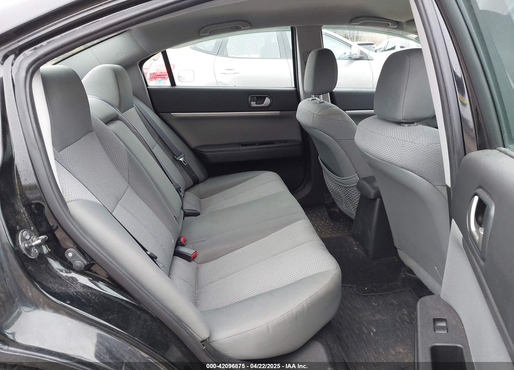 2011 MITSUBISHI GALANT VIN: 4A32B2FF0BE023324