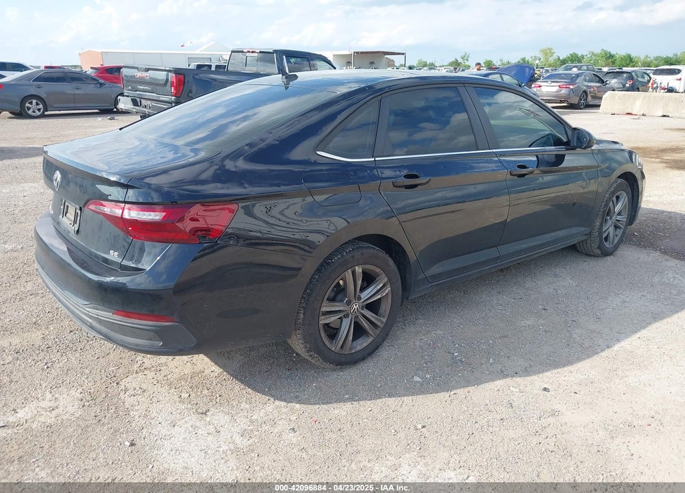 2024 VOLKSWAGEN JETTA VIN: 3VW7M7BU8RM098245