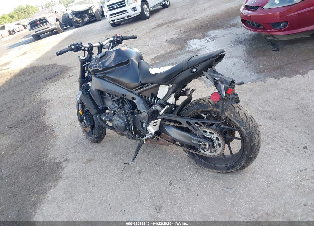 2023 YAMAHA MT09 VIN: JYARN71E0PA005145