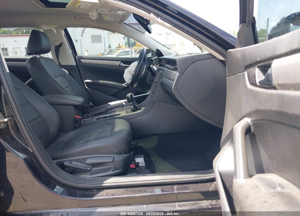 2021 VOLKSWAGEN PASSAT VIN: 1VWSA7A39MC002421